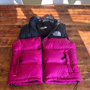 North Face Women’s 1996 Retro Nuptse Puffer Vest - M